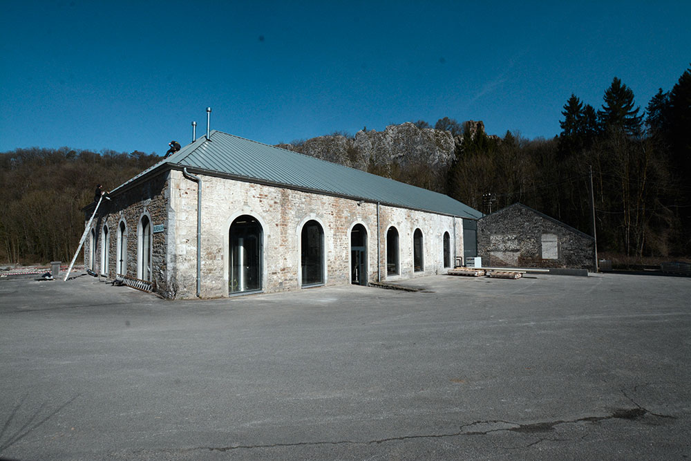 A building in a courtyard